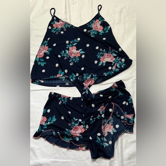 Secret Treasures Other - Secret Treasures Floral Polka Dot PJ top and bottom